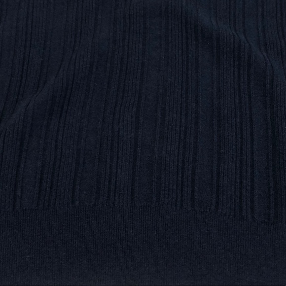 Men’s Guess V-Neck Shirt - Picture 3 of 4